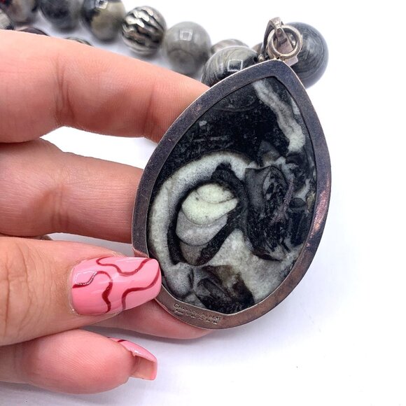 Charles Albert Vintage Orthoceras Fossil Pendant Black & Gray 925 Silver Beaded - Picture 8 of 8